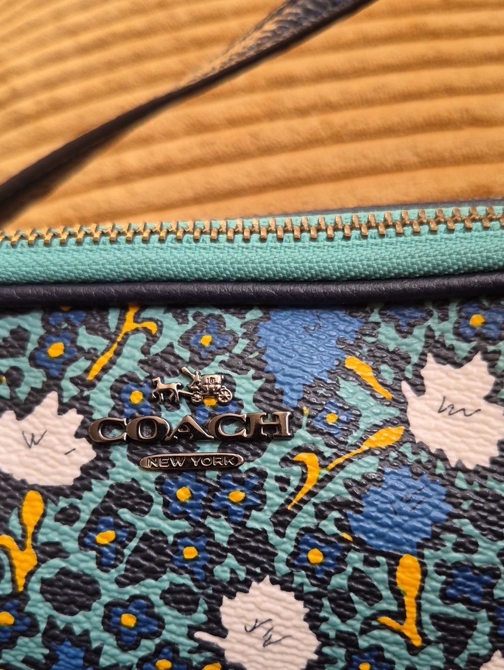 Coach Floral Double Zip Crossbody Teal Multi W/Gun Metal Hardware. - Picture 3 of 15